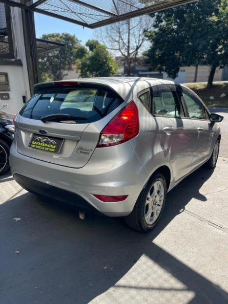 FORD Fiesta Hatch 1.6 4P, Foto 6