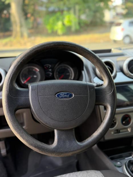 FORD Fiesta Hatch 1.6 4P CLASS FLEX, Foto 4