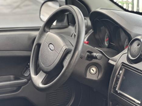 FORD Fiesta Hatch 1.0 4P FLEX, Foto 4