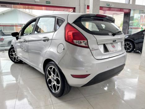 FORD Fiesta Hatch 1.6 16V 4P FLEX SE POWERSHIFT AUTOM�TICO, Foto 4