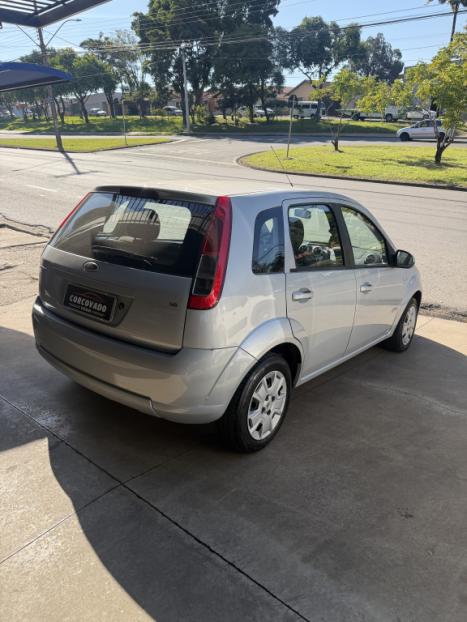 FORD Fiesta Hatch 1.6 4P, Foto 4