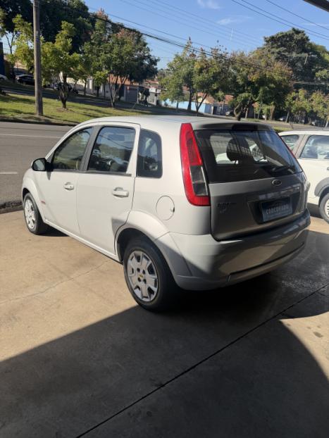 FORD Fiesta Hatch 1.6 4P, Foto 6
