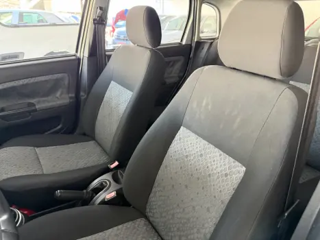 FORD Fiesta Hatch 1.6 4P ROCAM FLEX, Foto 8