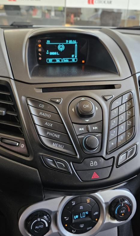 FORD Fiesta Hatch 1.6 4P FLEX SE POWERSHIFT AUTOM�TICO, Foto 18