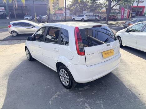 FORD Fiesta Hatch 1.0 4P SE PLUS FLEX, Foto 6