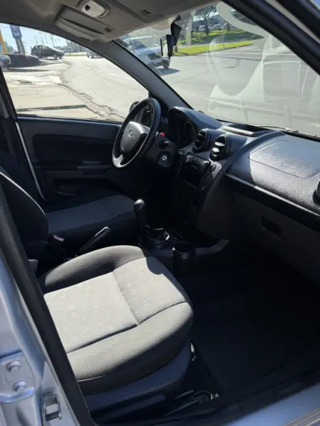 FORD Fiesta Hatch 1.0, Foto 9