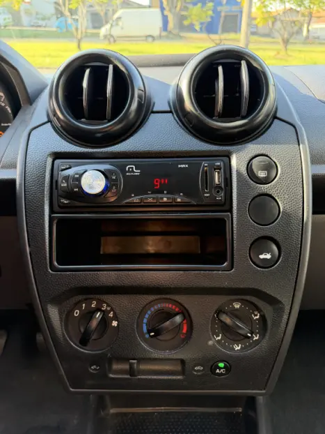 FORD Fiesta Hatch 1.0, Foto 12
