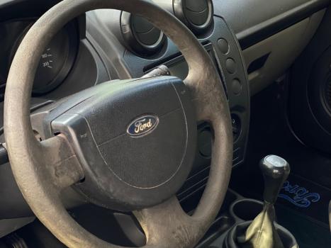 FORD Fiesta Hatch 1.0 4P CLASS, Foto 2