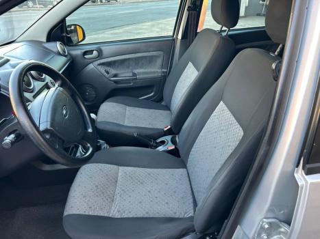 FORD Fiesta Hatch 1.6 4P FLEX, Foto 9