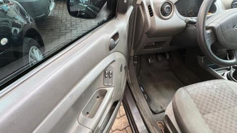 FORD Fiesta Hatch 1.6 4P, Foto 8