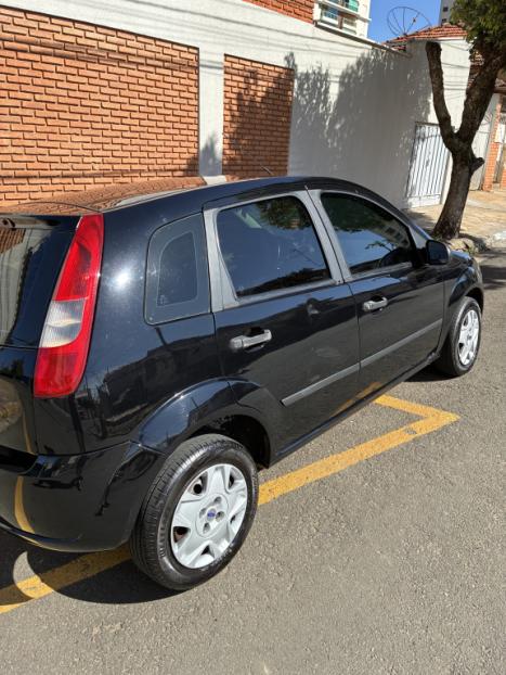 FORD Fiesta Hatch 1.6 4P, Foto 6