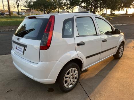 FORD Fiesta Hatch 1.6 4P FLEX, Foto 4