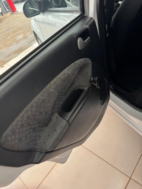 FORD Fiesta Hatch 1.0 4P FLEX, Foto 3