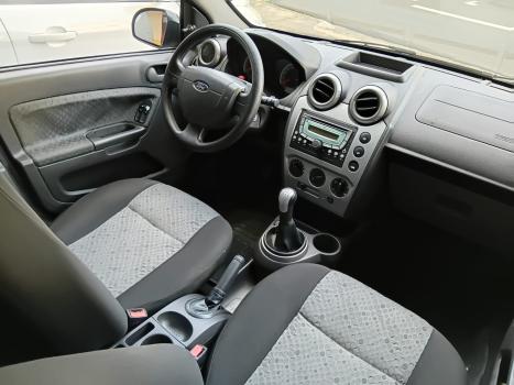 FORD Fiesta Hatch 1.6 4P ROCAM FLEX, Foto 5