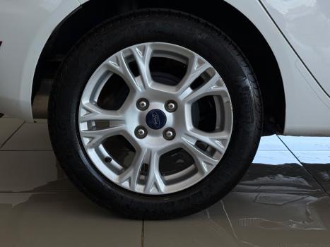 FORD Fiesta Hatch 1.6 16V 4P FLEX SEL POWERSHIFT AUTOMÁTICO, Foto 9