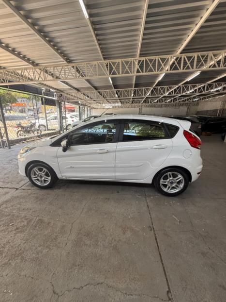 FORD Fiesta Hatch 1.6 16V 4P SEL FLEX, Foto 4