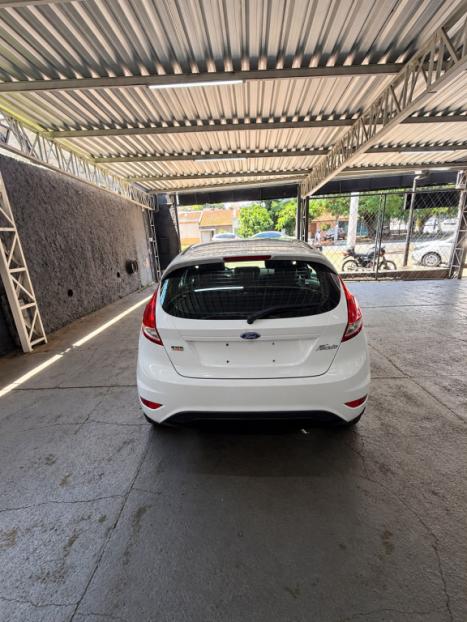 FORD Fiesta Hatch 1.6 16V 4P SEL FLEX, Foto 6