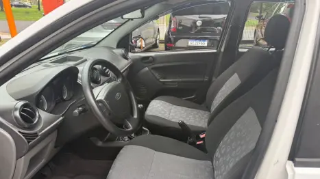 FORD Fiesta Hatch 1.0, Foto 9