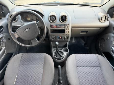 FORD Fiesta Hatch 1.6 4P FLEX, Foto 10