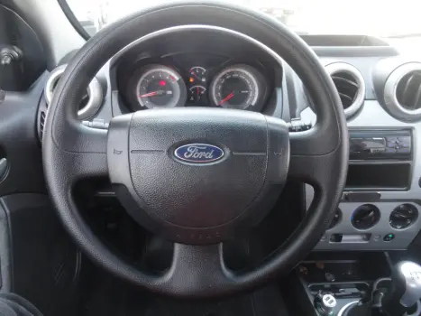 FORD Fiesta Sedan 1.6 4P FLEX, Foto 8