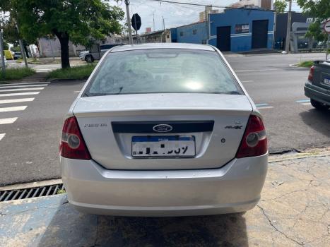 FORD Fiesta Sedan 1.6 4P ROCAM FLEX, Foto 6