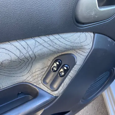 FORD Fiesta Sedan 1.6 4P FLEX, Foto 8