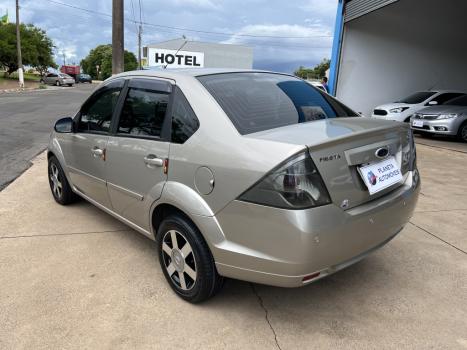 FORD Fiesta Sedan 1.6 4P FLEX, Foto 2