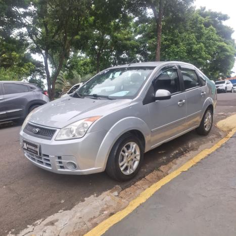 FORD Fiesta Sedan 1.6 4P ROCAM FLEX, Foto 3
