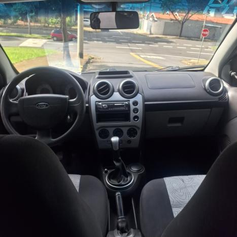 FORD Fiesta Sedan 1.6 4P ROCAM FLEX, Foto 7