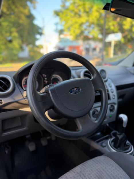 FORD Fiesta Sedan 1.6 16V 4P SE FLEX, Foto 3