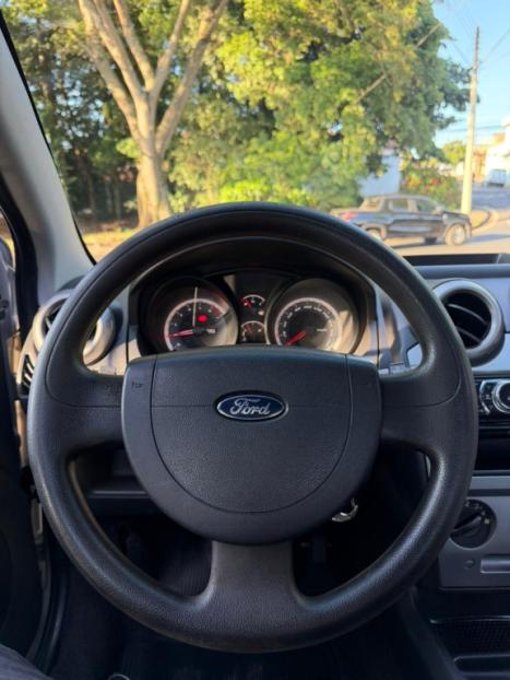 FORD Fiesta Sedan 1.6 16V 4P SE FLEX, Foto 4