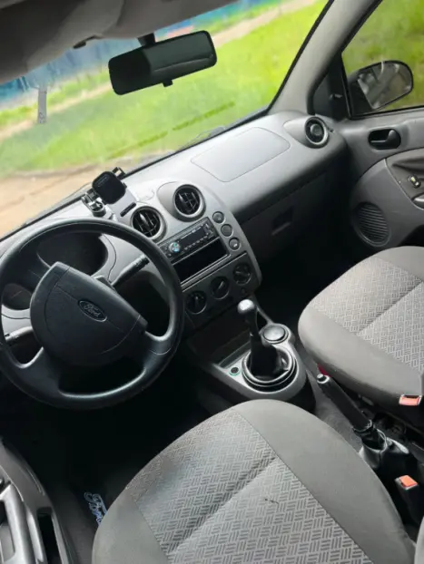 FORD Fiesta Sedan 1.6 4P FLEX, Foto 6