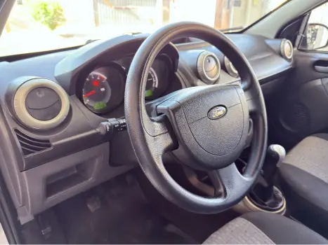 FORD Fiesta Sedan 1.6 4P FLEX, Foto 7