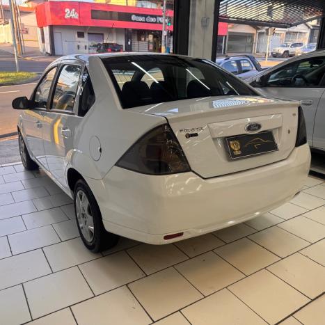 FORD Fiesta Sedan 1.6 4P FLEX, Foto 4