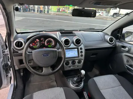 FORD Fiesta Sedan 1.6 4P ROCAM FLEX, Foto 8