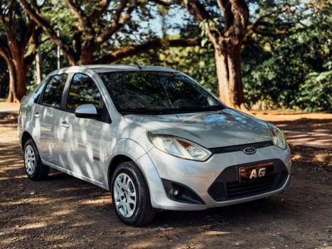 FORD Fiesta Sedan 1.6 4P FLEX, Foto 1