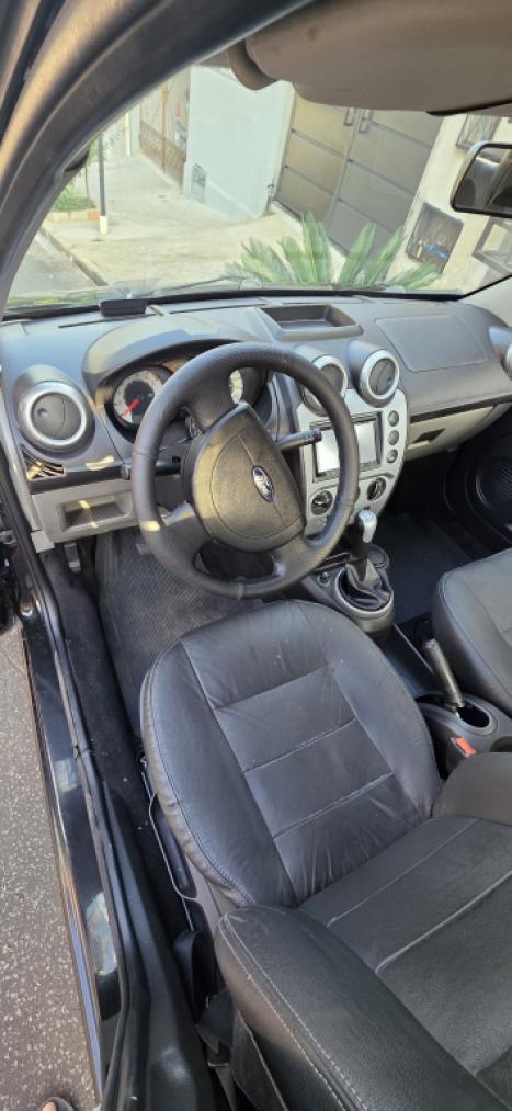 FORD Fiesta Sedan 1.6 4P ROCAM FLEX, Foto 8