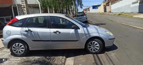 FORD Focus Hatch 1.6 4P, Foto 8