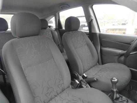 FORD Focus Hatch 1.6 4P FLEX GL, Foto 18