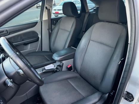 FORD Focus Hatch 1.6 4P, Foto 8