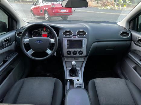 FORD Focus Hatch 1.6 4P, Foto 9