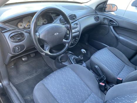 FORD Focus Hatch 1.6 4P FLEX GL, Foto 8 FORD Focus Hatch 1.6 4P FLEX GL, Foto 8