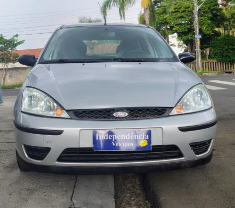 FORD Focus Hatch 1.6 4P, Foto 2