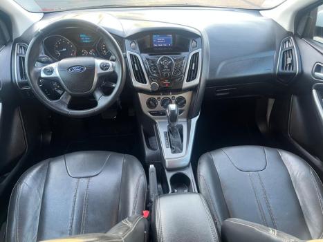 FORD Focus Hatch 1.6 16V 4P SE FLEX, Foto 9