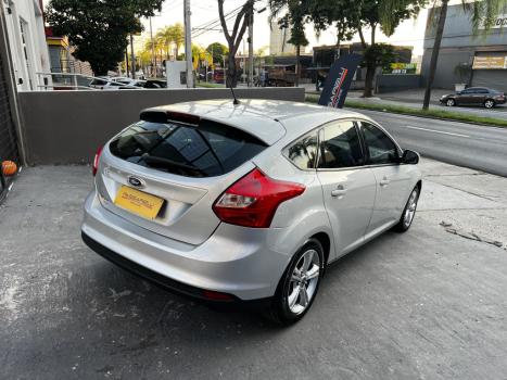 FORD Focus Hatch 1.6 16V 4P FLEX S, Foto 6