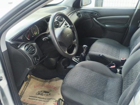 FORD Focus Hatch 1.6 4P, Foto 6