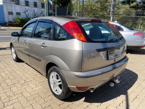 FORD Focus Hatch 1.6 4P FLEX GL, Foto 7