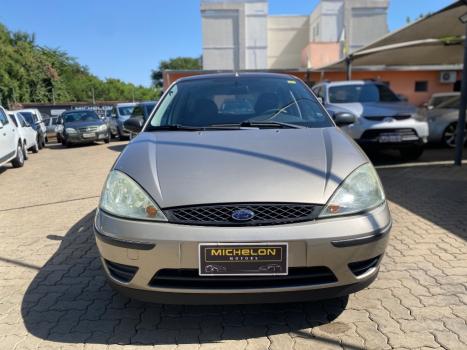 FORD Focus Hatch 1.6 4P FLEX GL, Foto 3