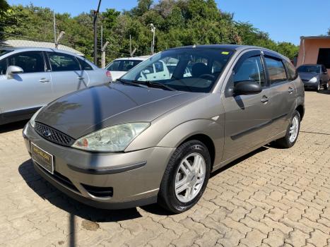 FORD Focus Hatch 1.6 4P FLEX GL, Foto 4