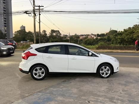FORD Focus Hatch 1.6 16V 4P SE FLEX, Foto 4